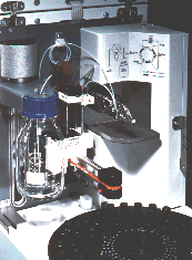 Dual action injection needle assembly